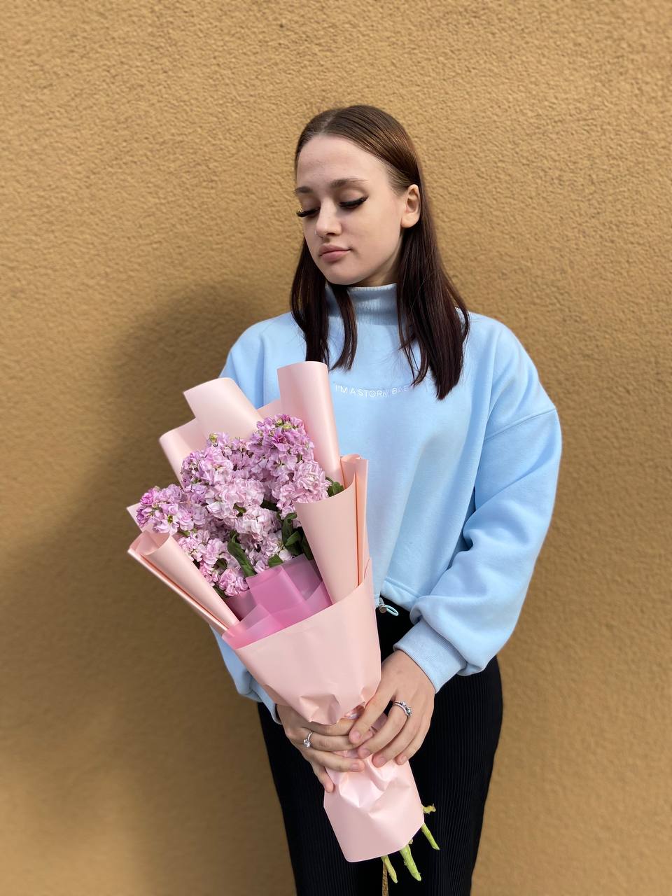 Букет из 9 розовых маттиол