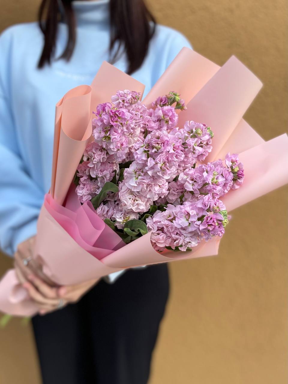 Букет из 9 розовых маттиол