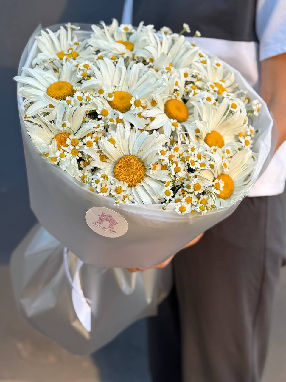 Авторский букет из 11 ромашек