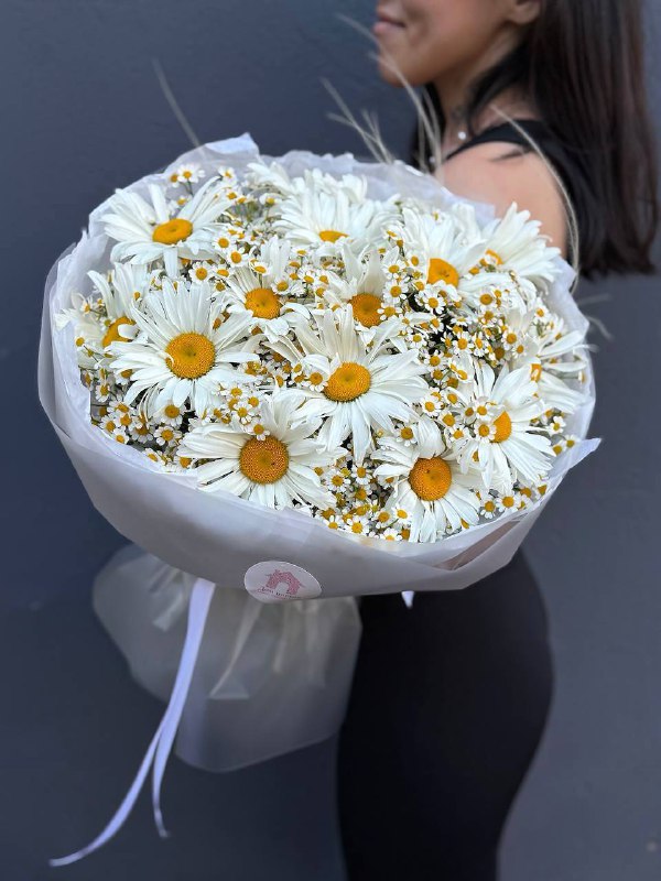 Авторский букет из 15 ромашек