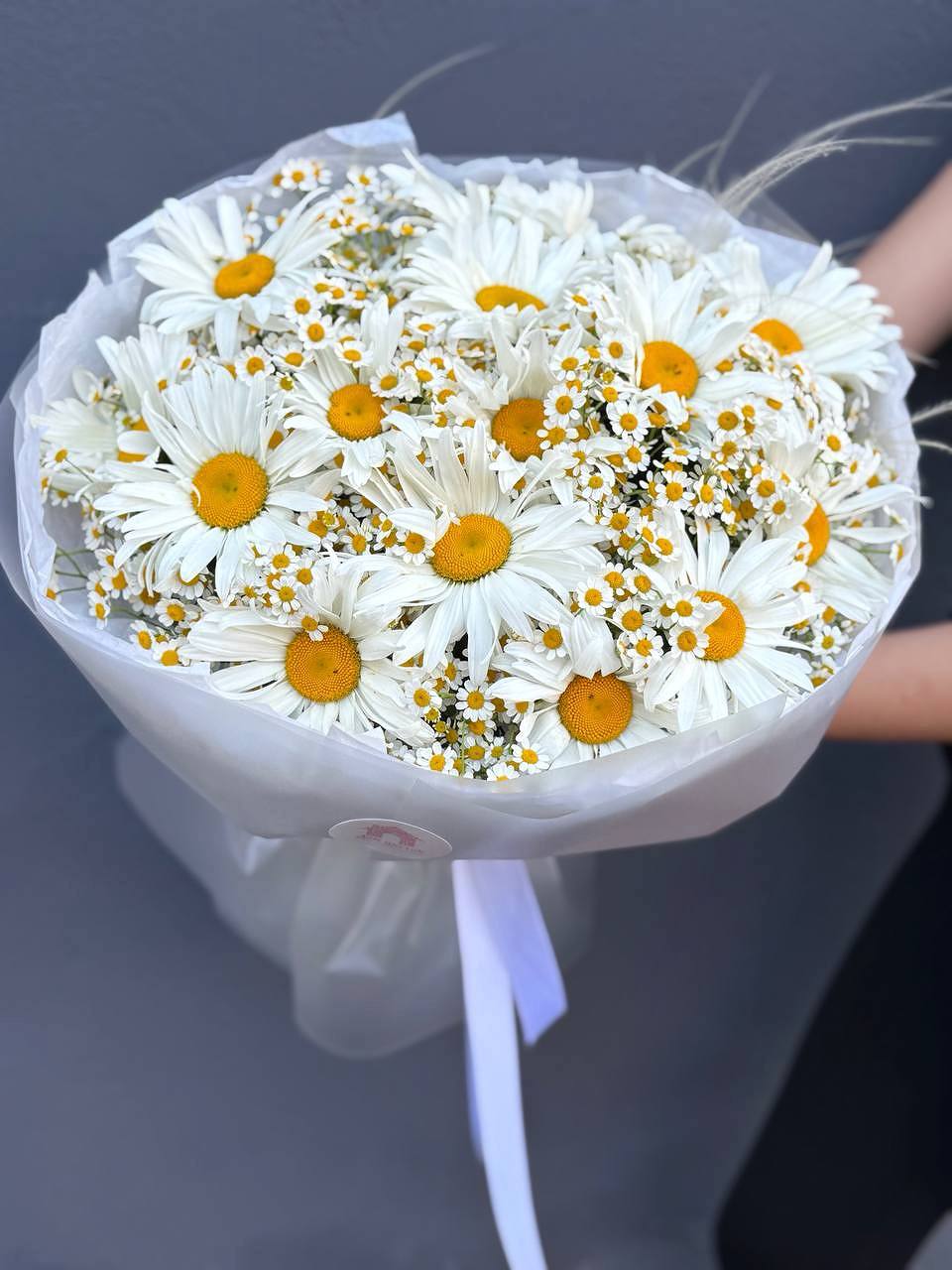 Авторский букет из 15 ромашек