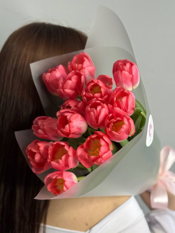 Букет из 15 розовых тюльпанов