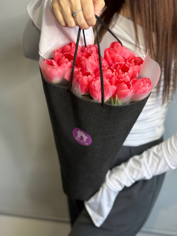 Букет из 15 розовых тюльпанов