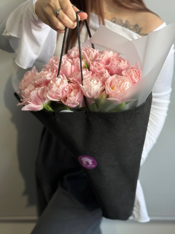 Букет из 19 пионовидных тюльпанов, розовых