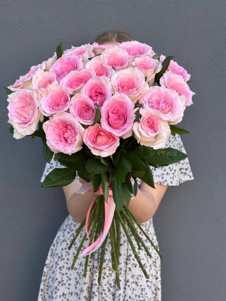 Букет из 25 роз 50см под ленту — фото 7