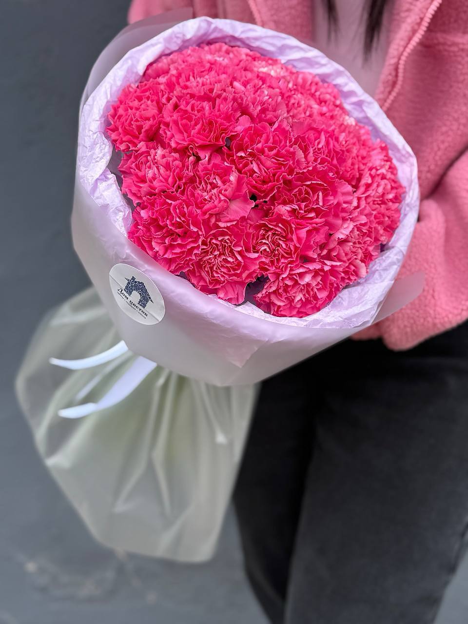 Букет из 25 ярких, малиновых диантусов