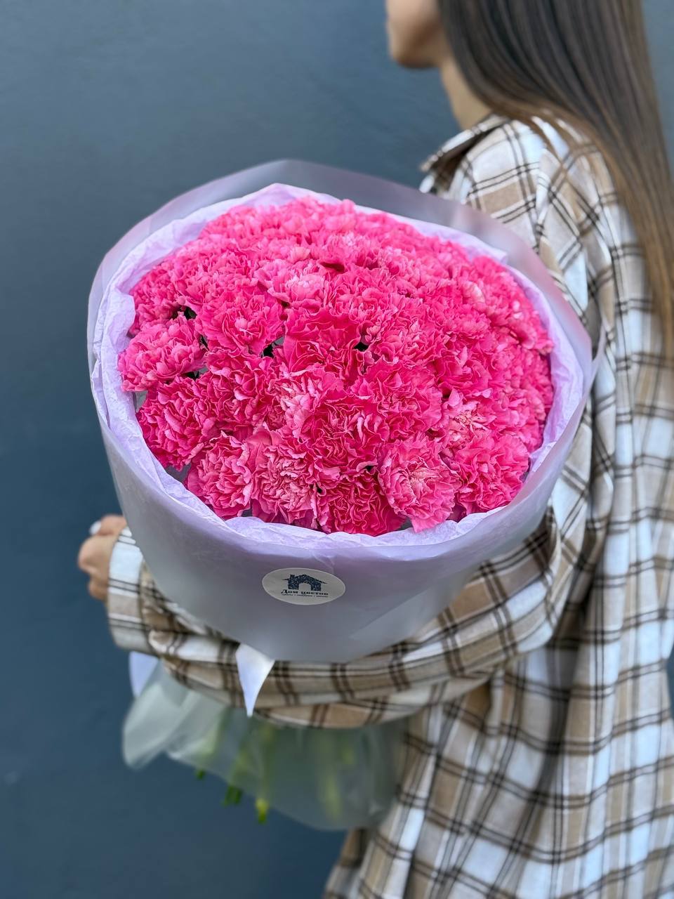 Букет из 41 яркого, малинового диантуса