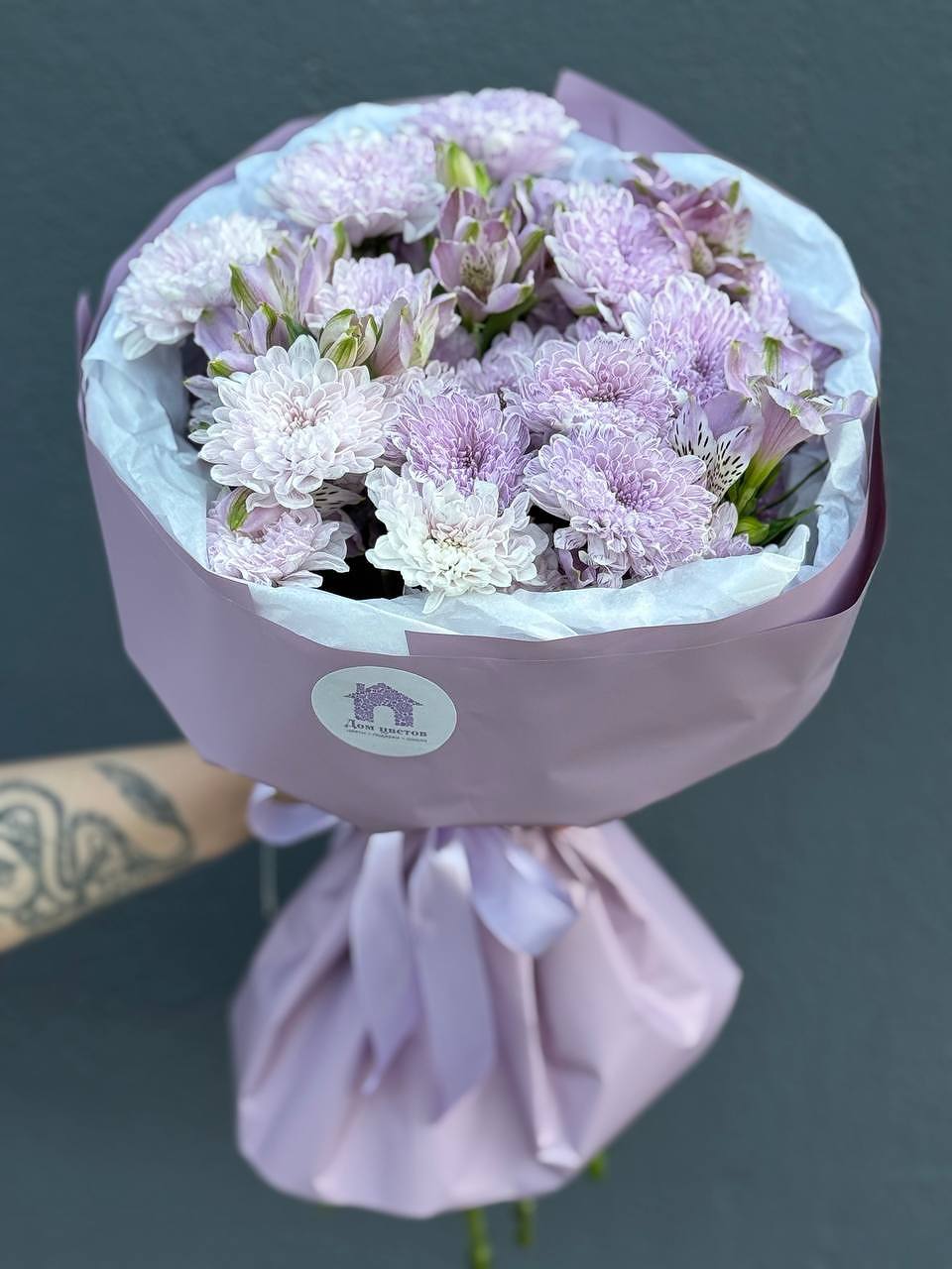 Букет из кустовой хризантемы с альстромерией №2