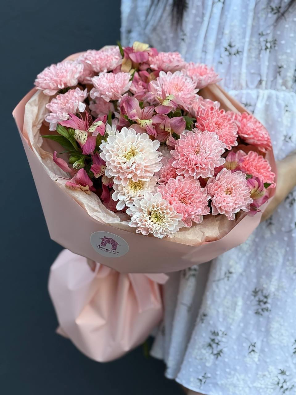 Букет из кустовой хризантемы с альстромерией №5