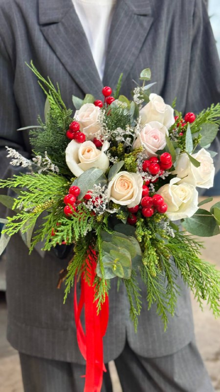 букет невесты, зимний с хвойными веточками