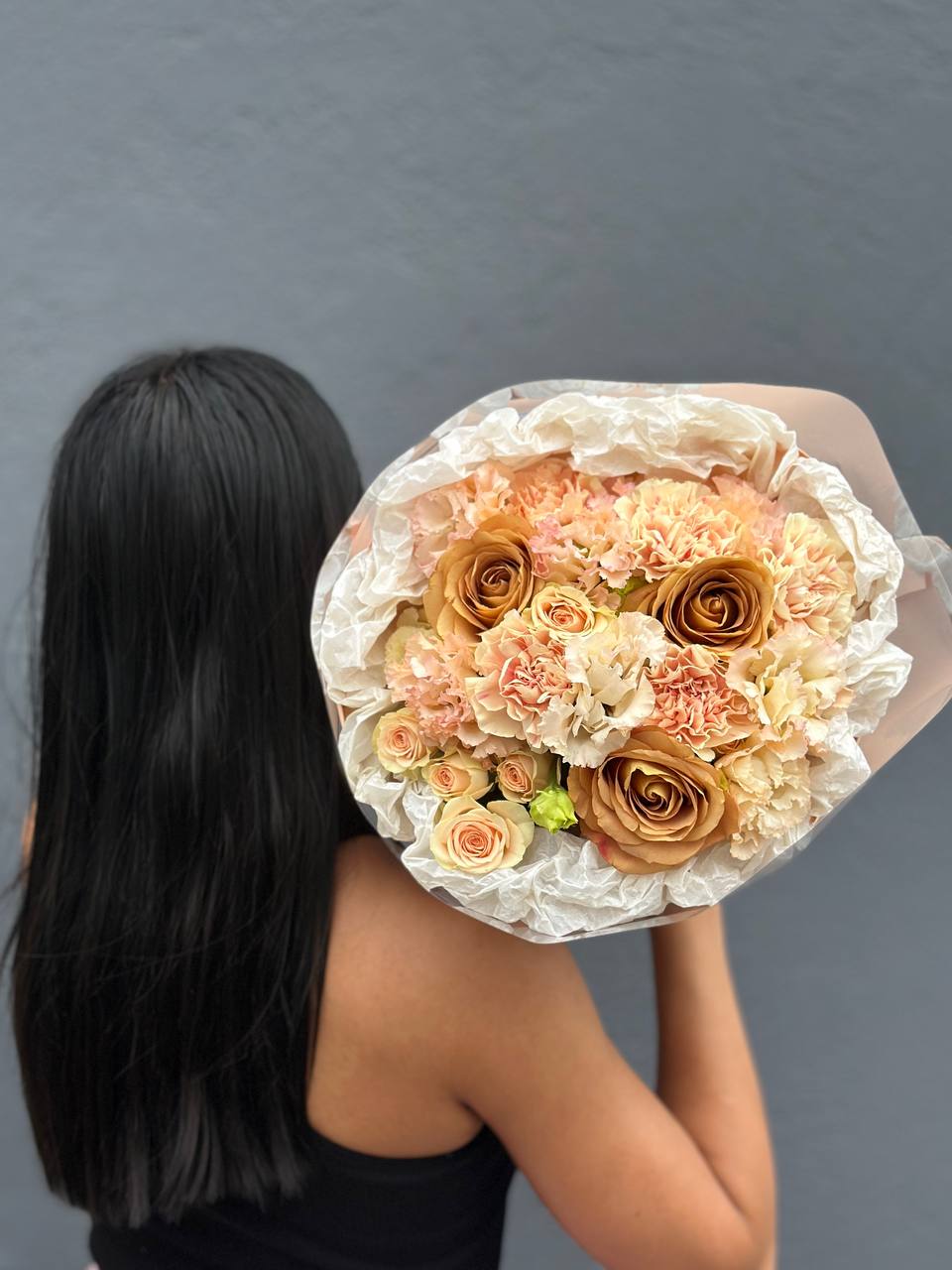 Диантусы с эустомой в воздушном букете — фото 2