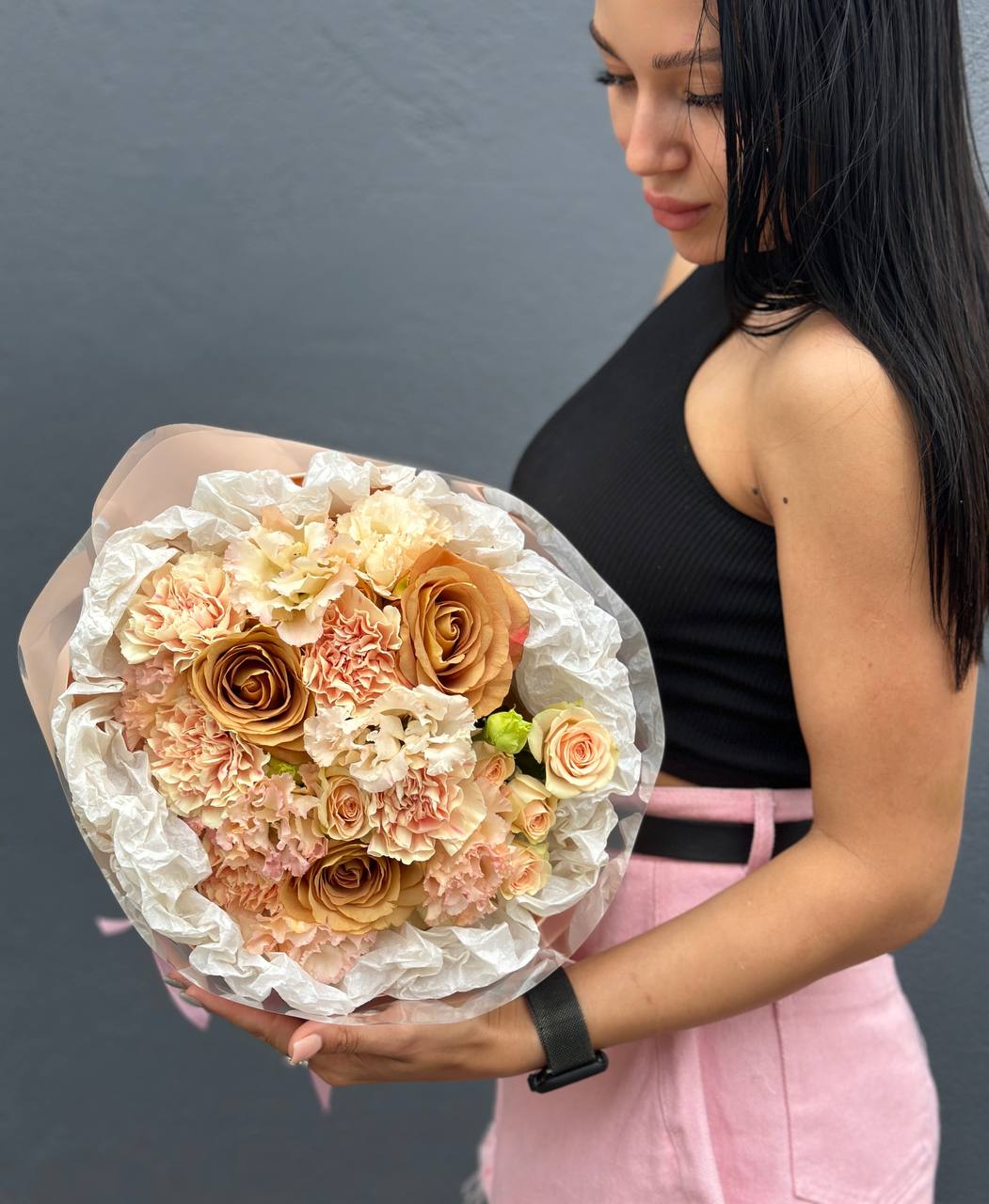 Диантусы с эустомой в воздушном букете — фото 5