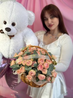 Комбо: Корзинка кустовых роз и мишка 60см