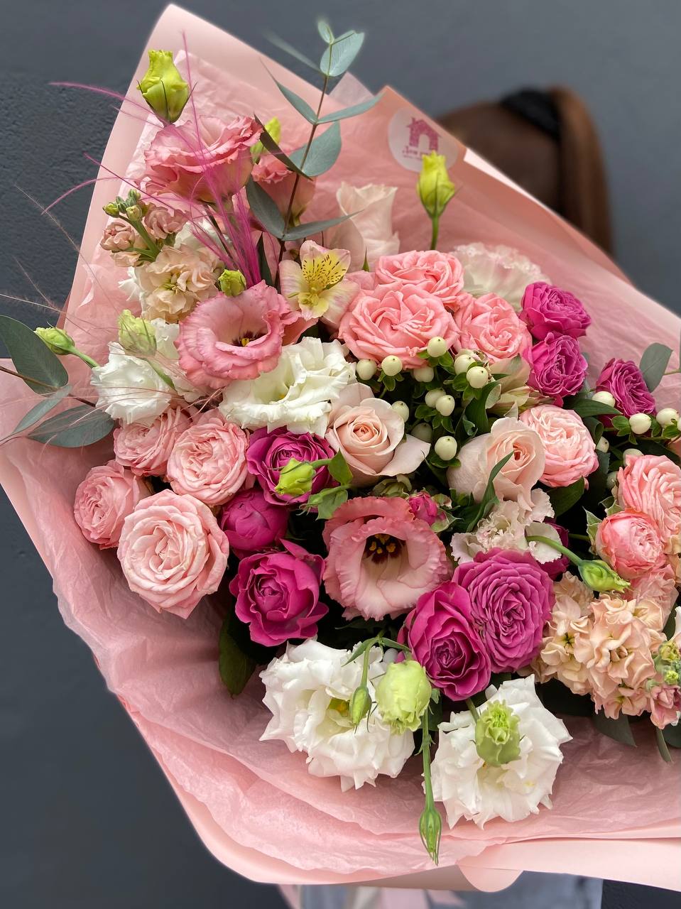 Нежный авторский букет — фото 8
