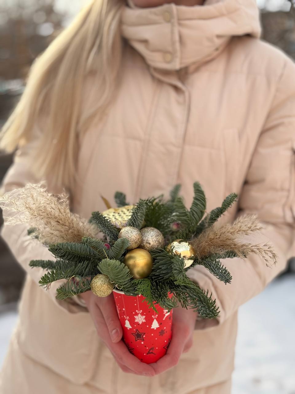Новогодняя композиция в стаканчике
