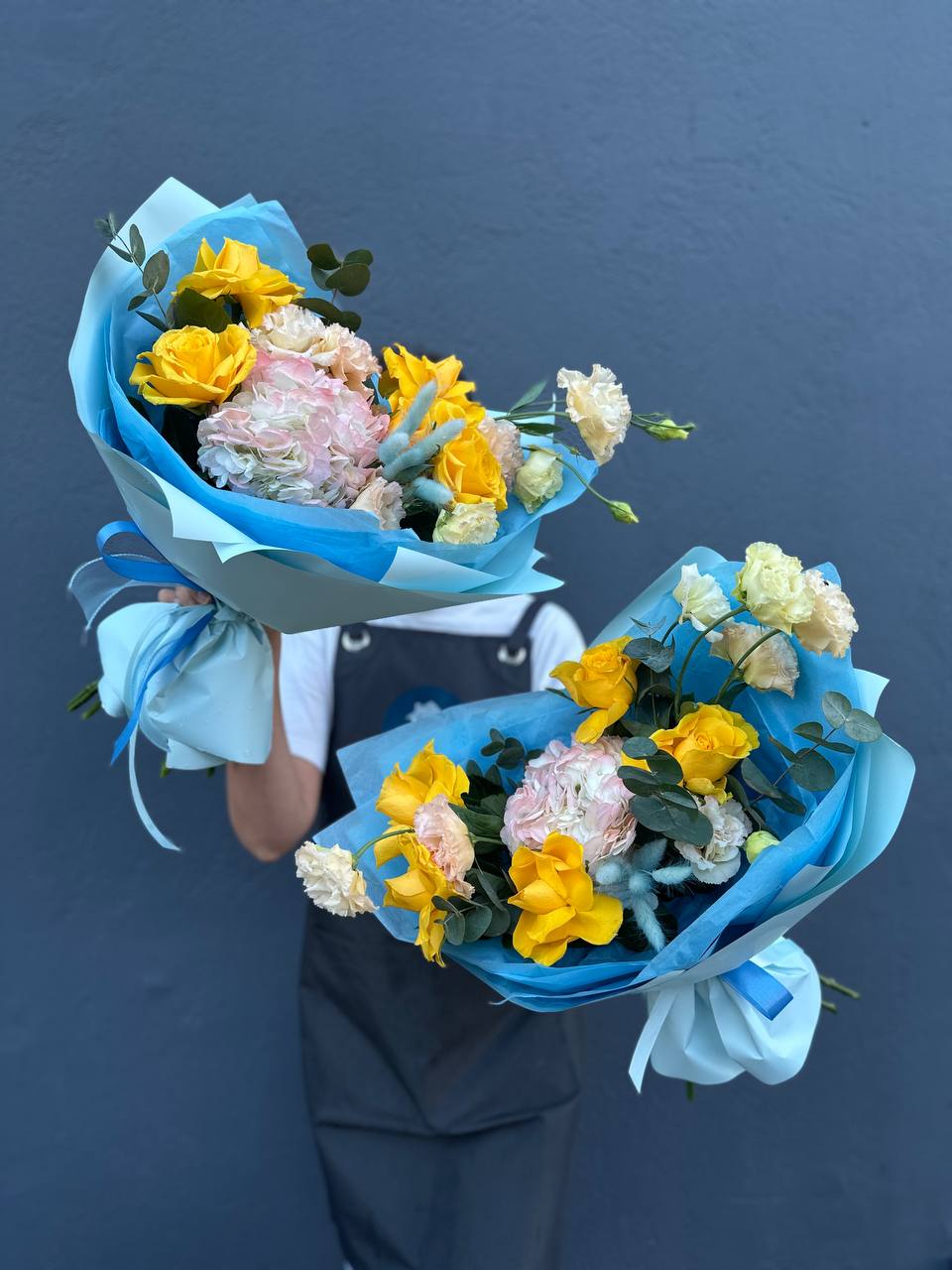 Сборный букет с желтой розой